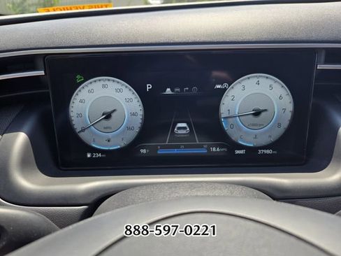 Used 2023 Hyundai Tucson Limited w/ Winter Package FWD image 29