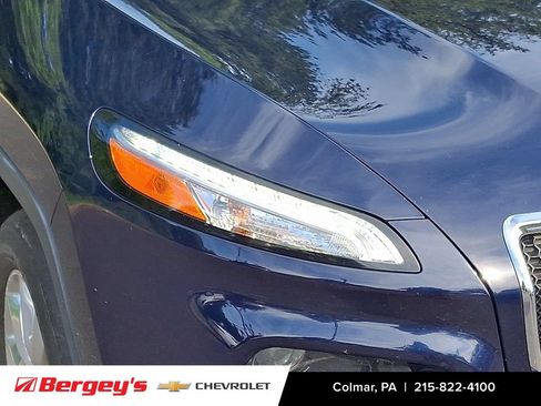 Used 2014 Jeep Cherokee Limited AWD/4WD image 11