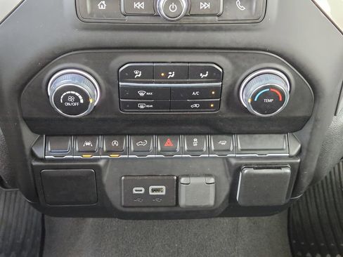 Used 2023 Chevrolet Silverado 1500 Custom RWD image 16