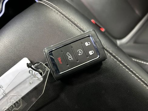 Used 2024 Jeep Grand Cherokee Limited image 22