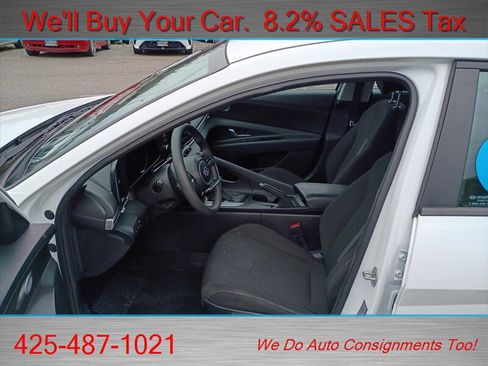 Used 2022 Hyundai Elantra SE FWD image 10