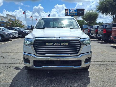 Used 2025 RAM 1500 Laramie AWD/4WD image 26