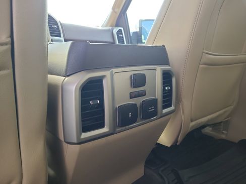 Certified 2018 Ford F150 Lariat w/ Equipment Group 502A Luxury image 32