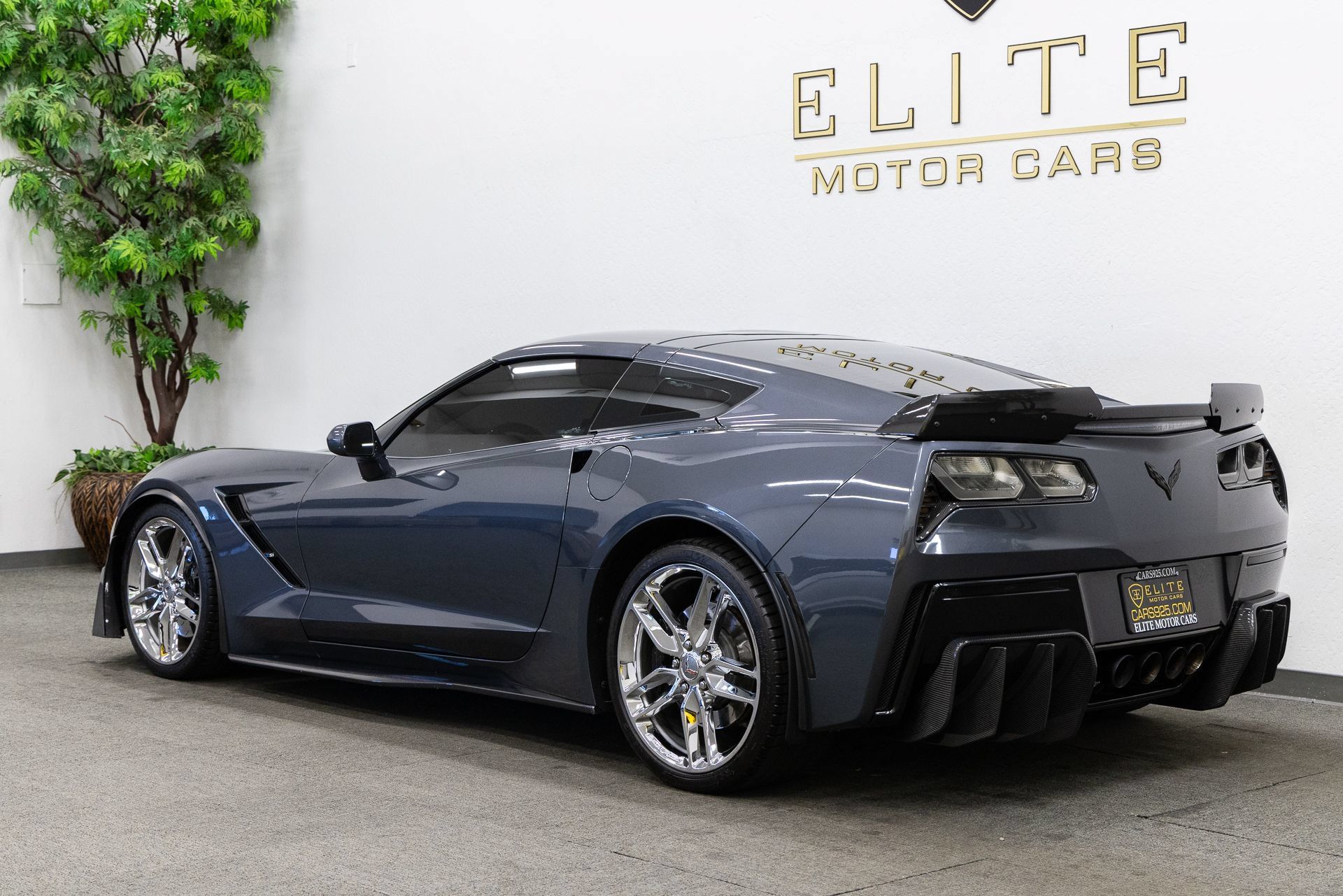 Used 2014 Chevrolet Corvette Stingray Coupe RWD image 3