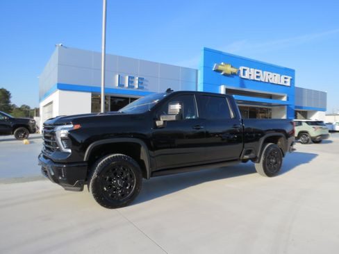 Used 2024 Chevrolet Silverado 2500 LTZ w/ LTZ Plus Package image 1