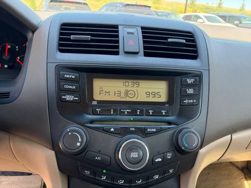 Used 2005 Honda Accord LX image 26