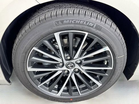 New 2025 Lexus ES 350 w/ Premium Package image 23