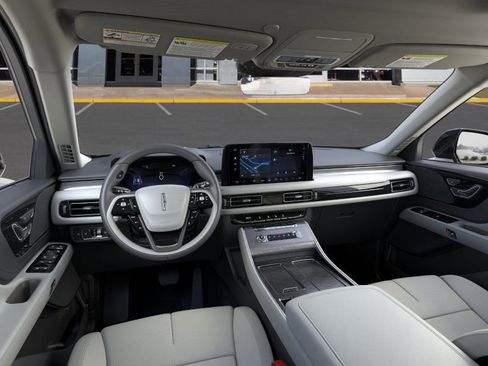 New 2026 Lincoln Aviator Premiere image 9