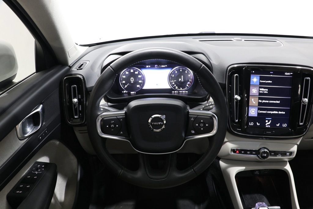 Used 2019 Volvo XC40 T5 Inscription AWD/4WD image 14