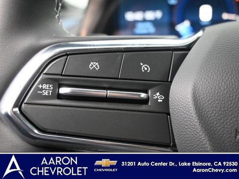 New 2026 Chevrolet Equinox EV LT image 12