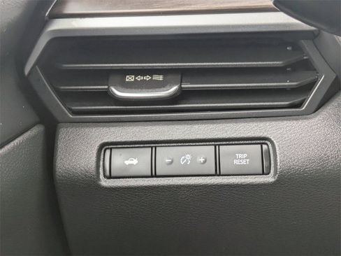 Used 2024 Nissan Altima 2.5 SV image 22