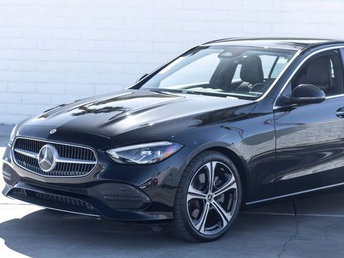 Used 2025 Mercedes-Benz C 300 Sedan image 6