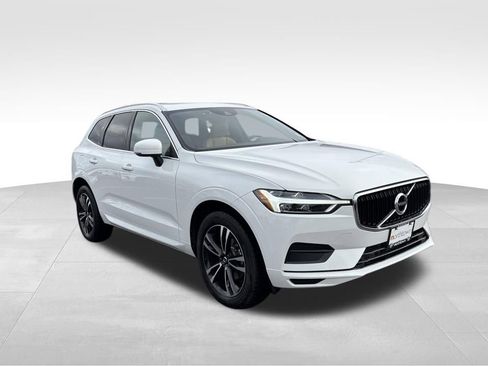 Used 2020 Volvo XC60 T5 Momentum image 36