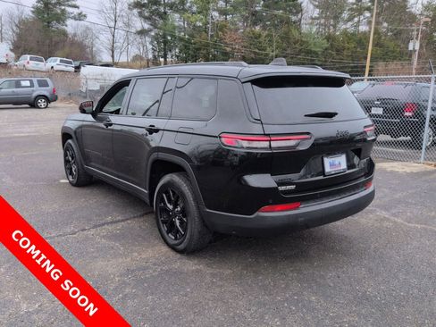 Certified 2024 Jeep Grand Cherokee L Laredo image 6