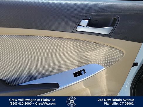 Used 2014 Hyundai Accent GLS FWD image 45