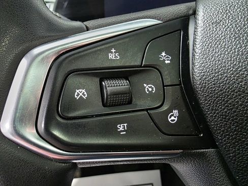 Used 2024 Chevrolet Trax ACTIV w/ Sunroof Package FWD image 13