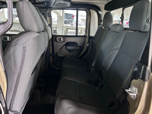 New 2026 Jeep Gladiator Sport image 14