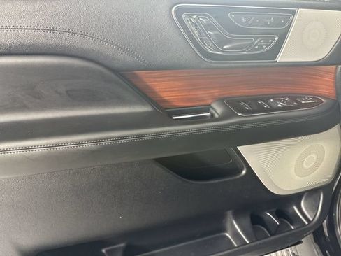 Used 2021 Lincoln Navigator L Reserve AWD/4WD image 20