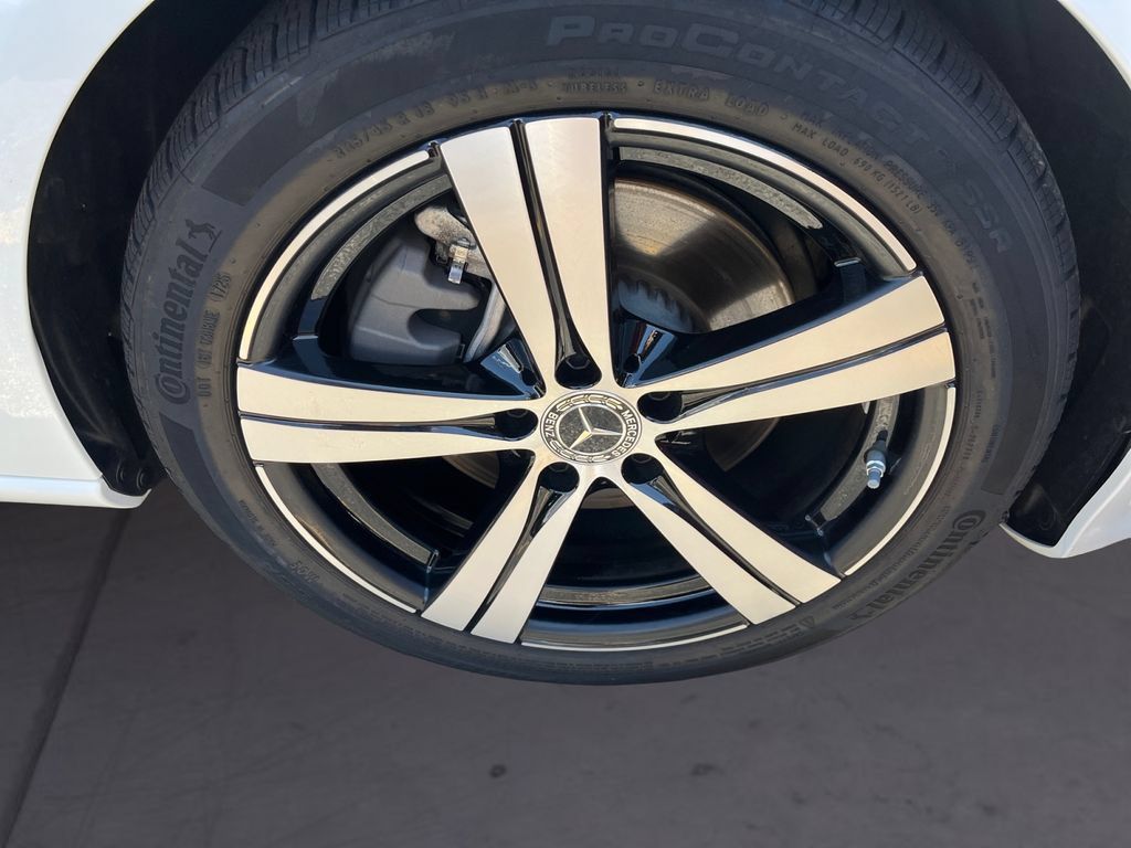 Certified 2026 Mercedes-Benz C 300 4MATIC Sedan image 13