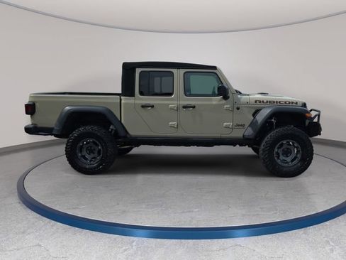 Used 2022 Jeep Gladiator Rubicon w/ Trailer Tow Package AWD/4WD image 4