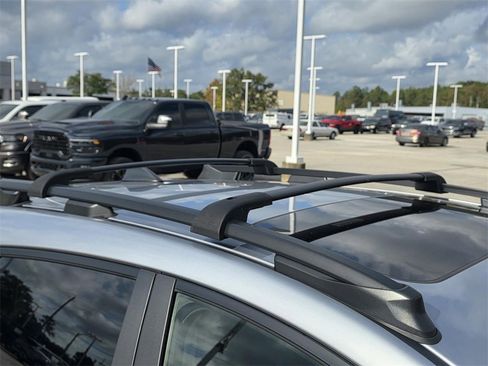 Used 2025 Subaru Crosstrek 2.0i Premium image 27