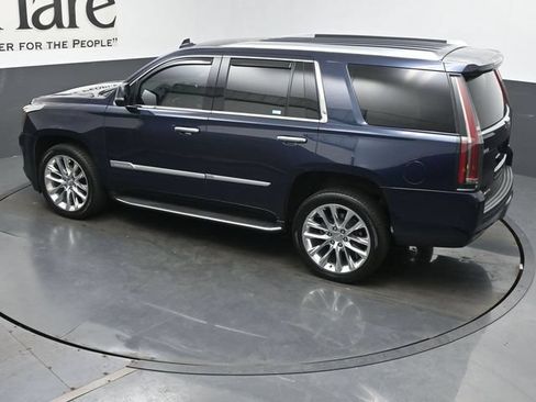 Used 2020 Cadillac Escalade Luxury AWD/4WD image 43