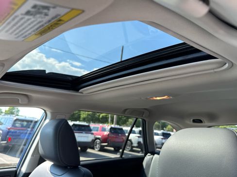 Used 2019 Subaru Outback 2.5i Limited AWD/4WD image 10