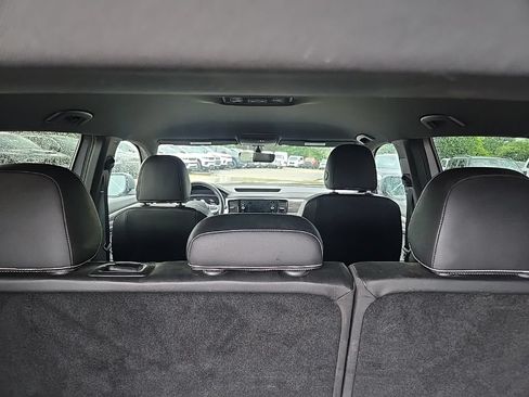 Used 2022 Volkswagen Atlas Cross Sport SE AWD/4WD image 98