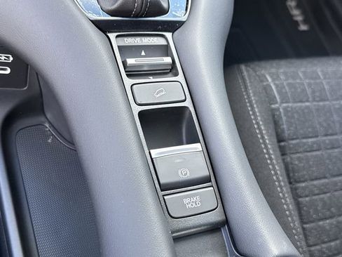 New 2026 Honda HR-V LX image 30