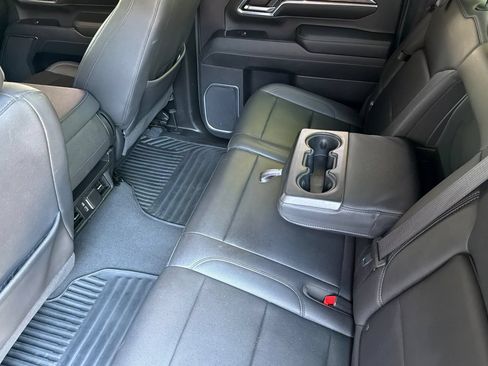 Used 2024 Chevrolet Silverado 2500 LTZ AWD/4WD image 16