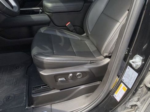 Used 2023 GMC Yukon Denali AWD/4WD image 28