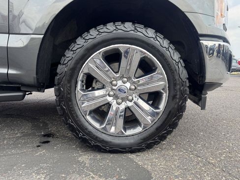 Used 2018 Ford F150 XLT w/ Equipment Group 302A Luxury AWD/4WD image 9