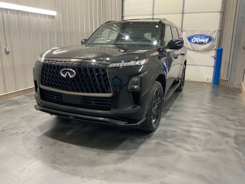 Used 2026 INFINITI QX80 4WD image 3