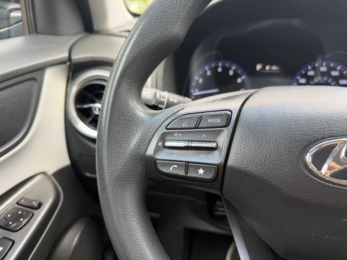 Used 2022 Hyundai Kona SEL FWD image 19