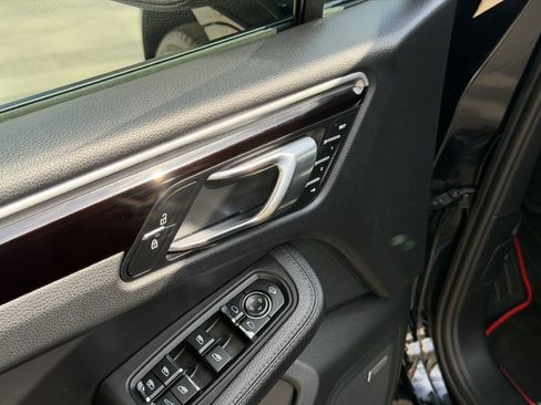 Used 2020 Porsche Macan image 23