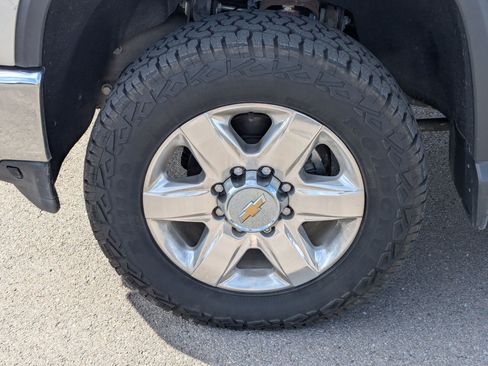 Used 2022 Chevrolet Silverado 3500 LTZ image 11