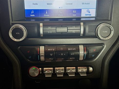 Used 2019 Ford Mustang Premium image 22