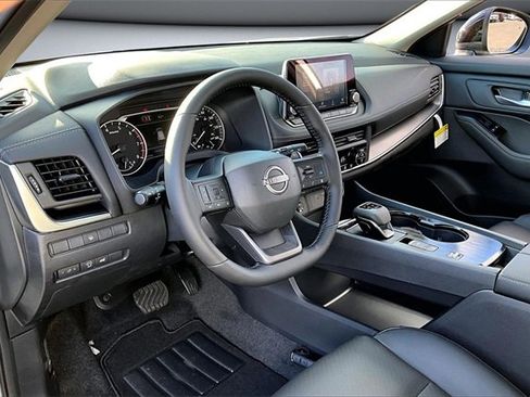 New 2026 Nissan Rogue SV image 7