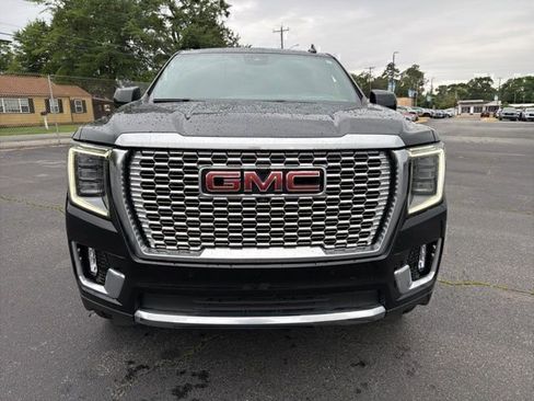 Used 2023 GMC Yukon XL Denali w/ Denali Reserve Package AWD/4WD image 6