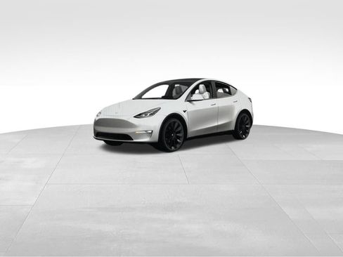 Used 2023 Tesla Model Y Long Range image 22