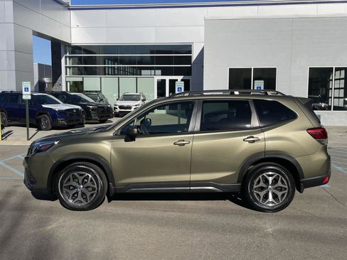 Certified 2022 Subaru Forester Premium image 2