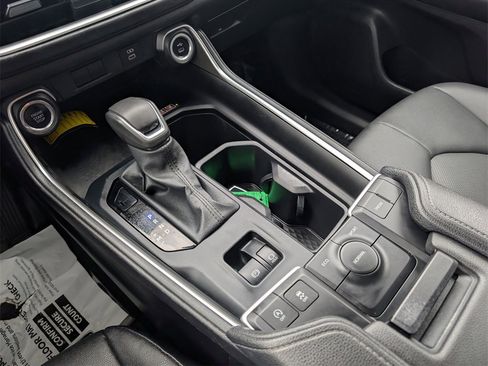 Used 2024 Toyota Grand Highlander XLE image 17