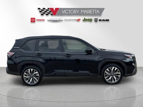 Used 2025 Subaru Forester Touring AWD/4WD image 6