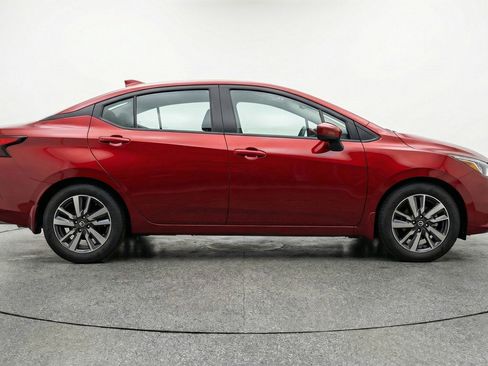 Used 2025 Nissan Versa SV FWD image 11