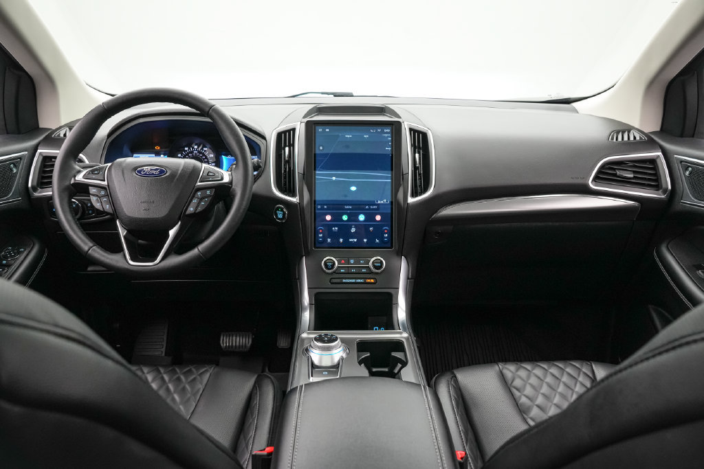 Certified 2024 Ford Edge Titanium w/ Equipment Group 301A AWD/4WD image 14