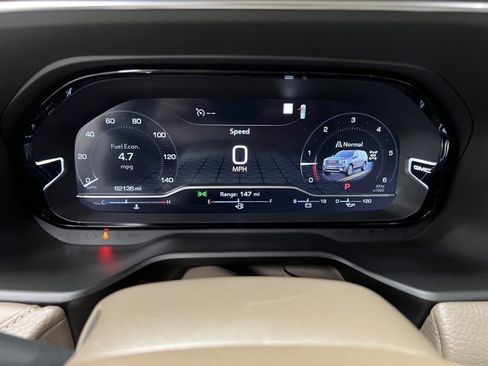 Used 2023 GMC Yukon XL Denali image 27