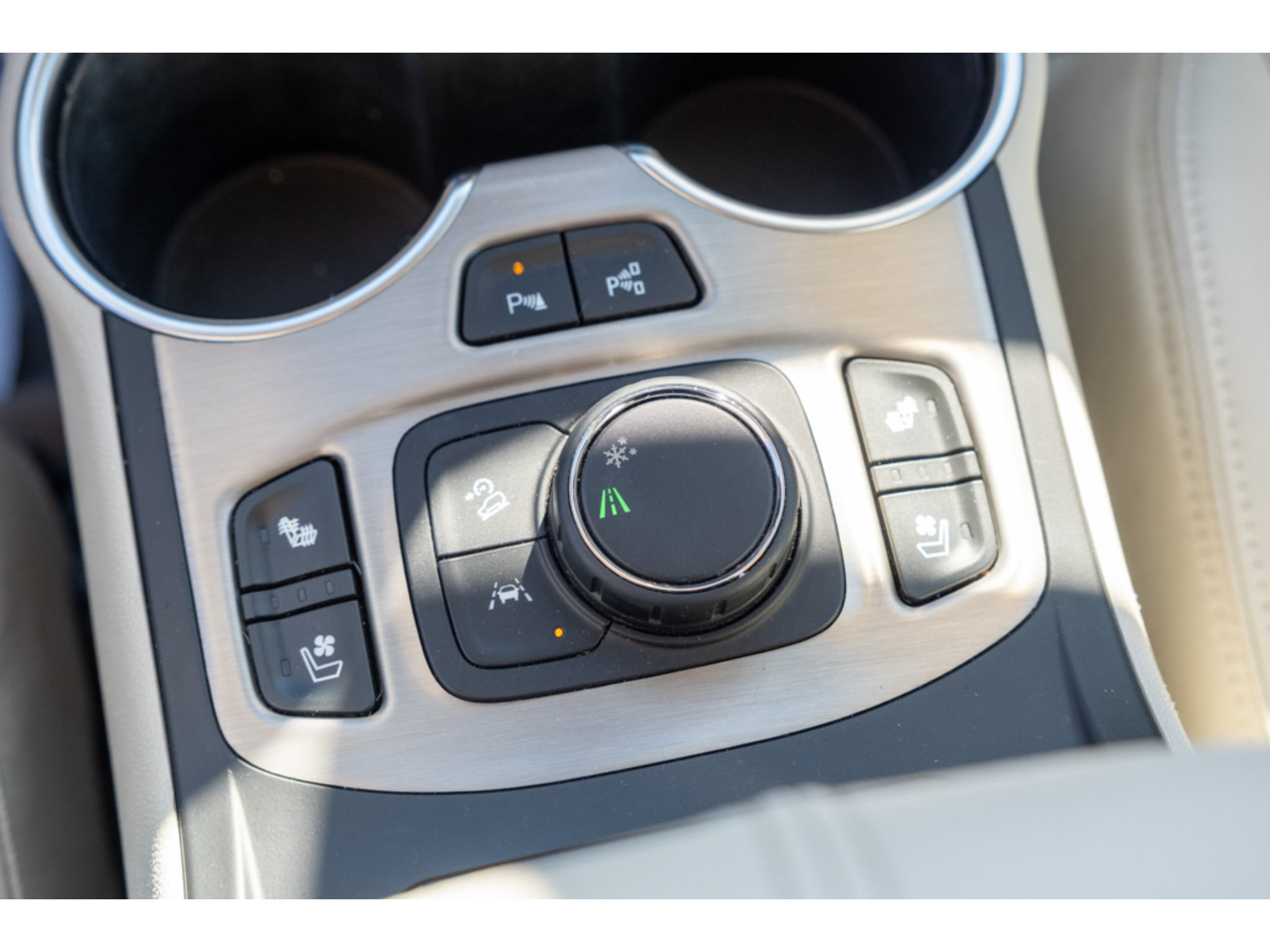 Used 2019 GMC Terrain Denali w/ Advanced Safety Package FWD image 26