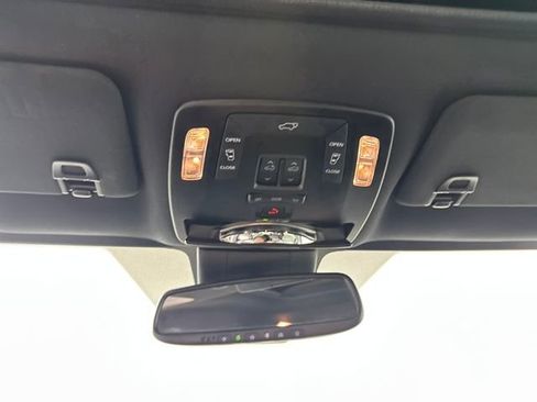 Used 2025 Toyota Sienna XSE w/ XSE Plus Package image 24