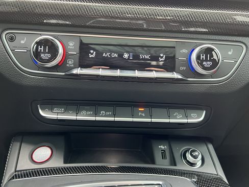 Used 2020 Audi SQ5 Premium Plus w/ Premium Plus Package image 30