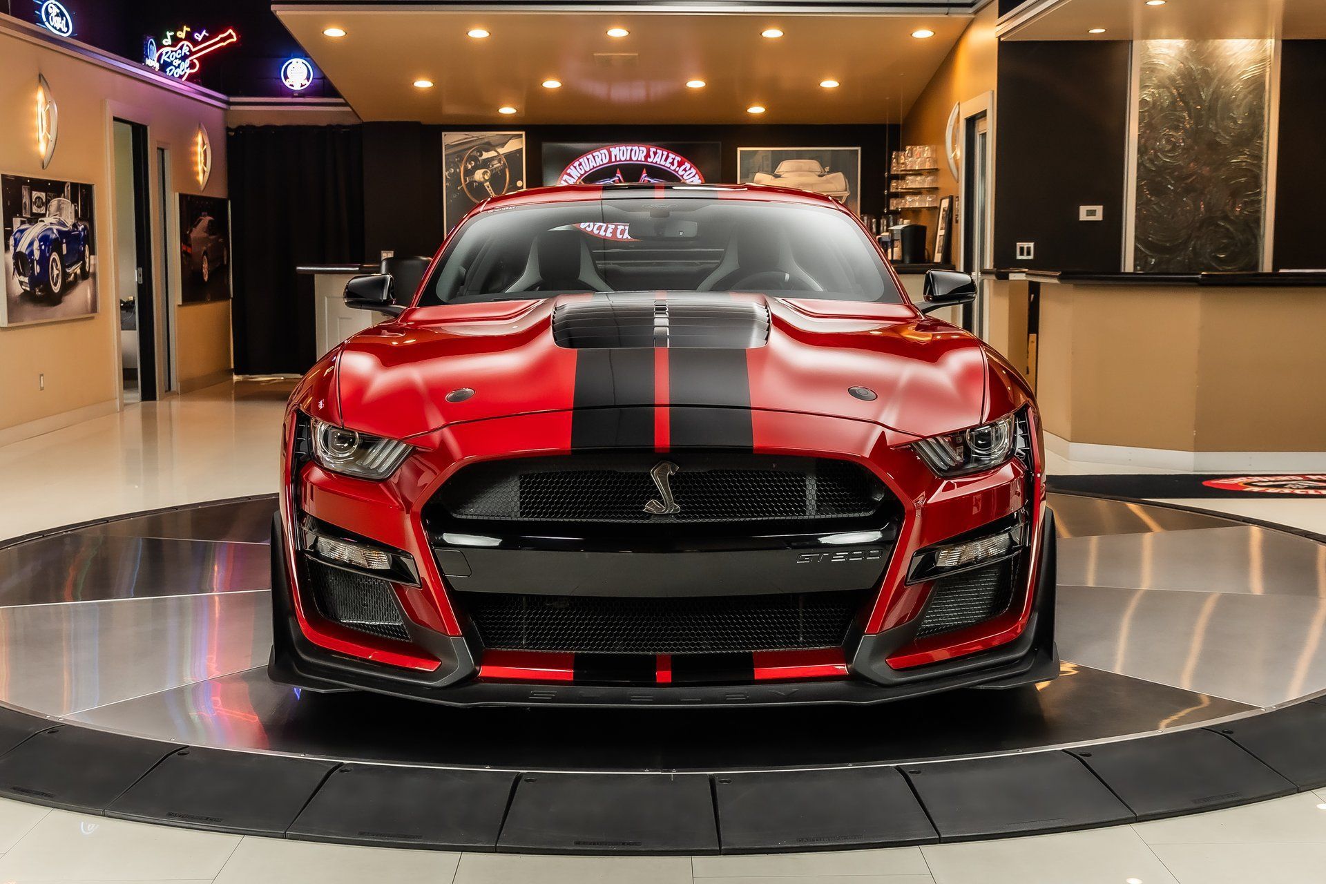 Used 2020 Ford Mustang Shelby GT500 w/ Carbon Fiber Track Pack RWD image 7